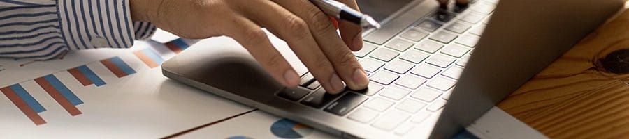 Using a laptop to navigate dissolution